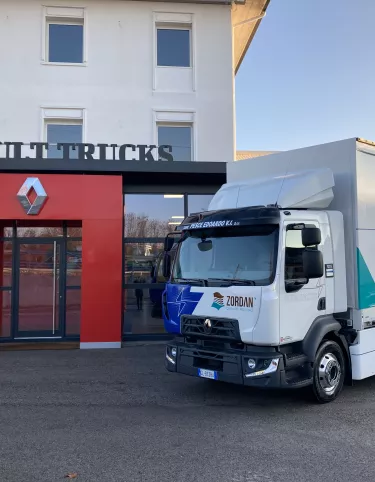 Consegna nel Vicentino di un D 16 E-TECH 100% Elettrico alla ditta Lavorazioni Pellami Zordan